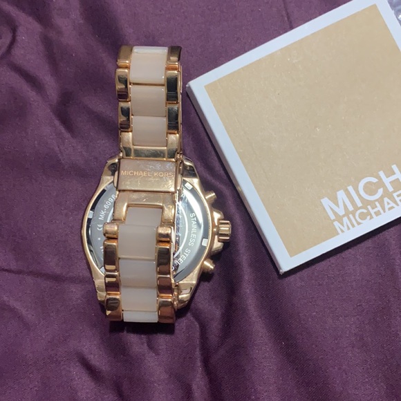 Watch - Picture 6 of 7